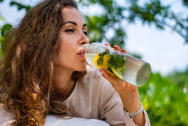 Les aliments qui vont infailliblement vous rafraîchir en été. Et quels sont ceux à éviter ?